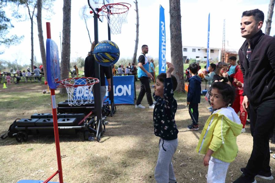 Zeytinpark Çocuk Sesleriyle Renklendi