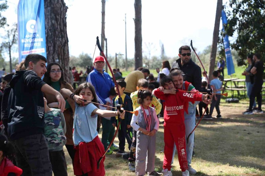 Zeytinpark Çocuk Sesleriyle Renklendi