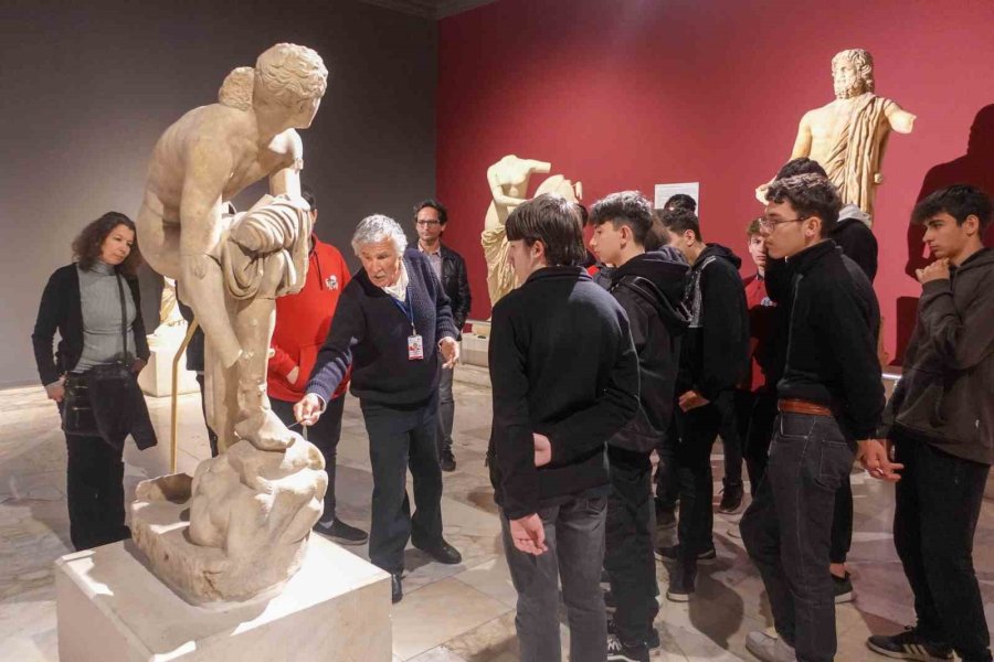 Assim’den Öğrenciler İçin Müze Gezisi