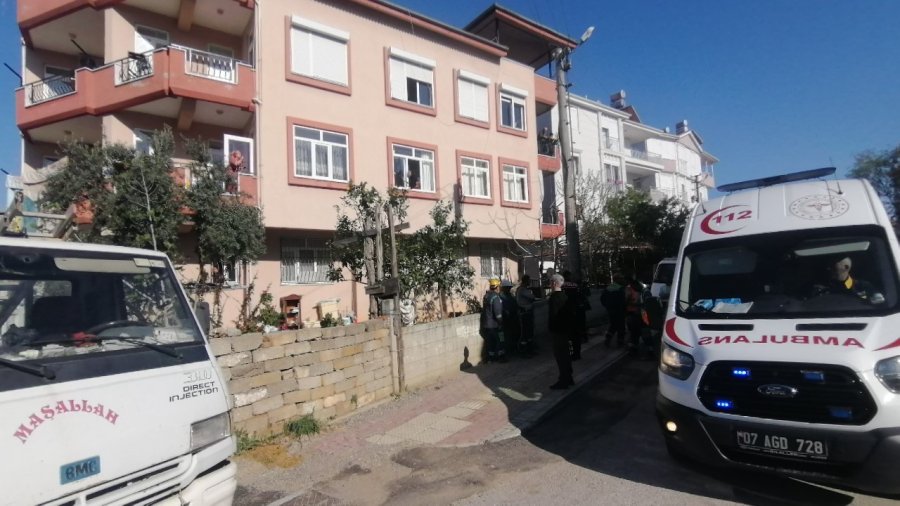 Bakım İçin Çıktığı Direkte Elektrik Akımına Kapıldı