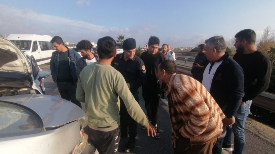 Aşırı Hız Ve Dikkatsizlik Kaza Yaptırdı, Çarptığı Araçtaki Yolcunun Tansiyonu Fırladı