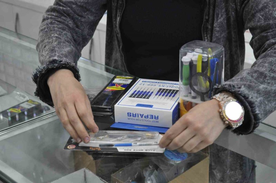 Bilgisayar Ve Telefon Tamir Setlerinin Satışları Arttı