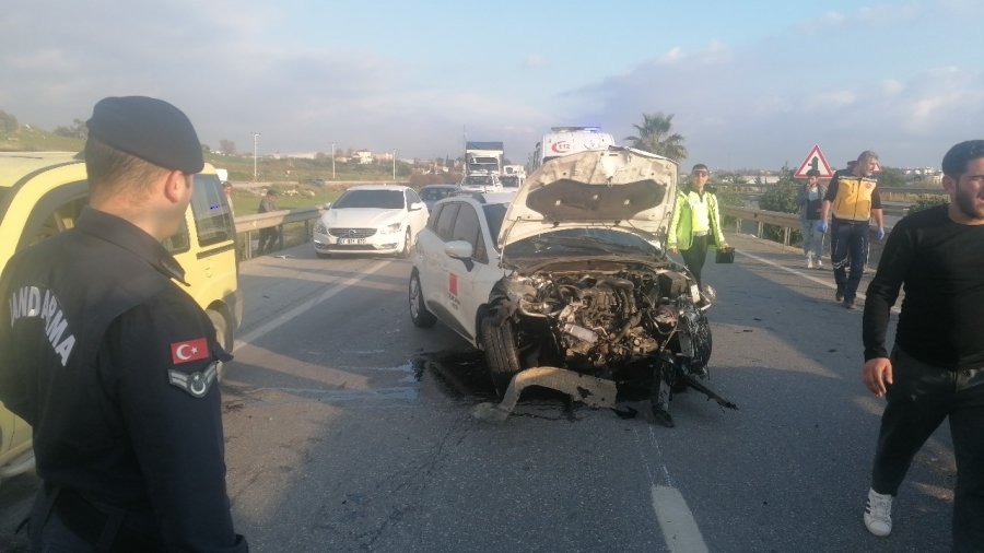Aşırı Hız Ve Dikkatsizlik Kaza Yaptırdı, Çarptığı Araçtaki Yolcunun Tansiyonu Fırladı