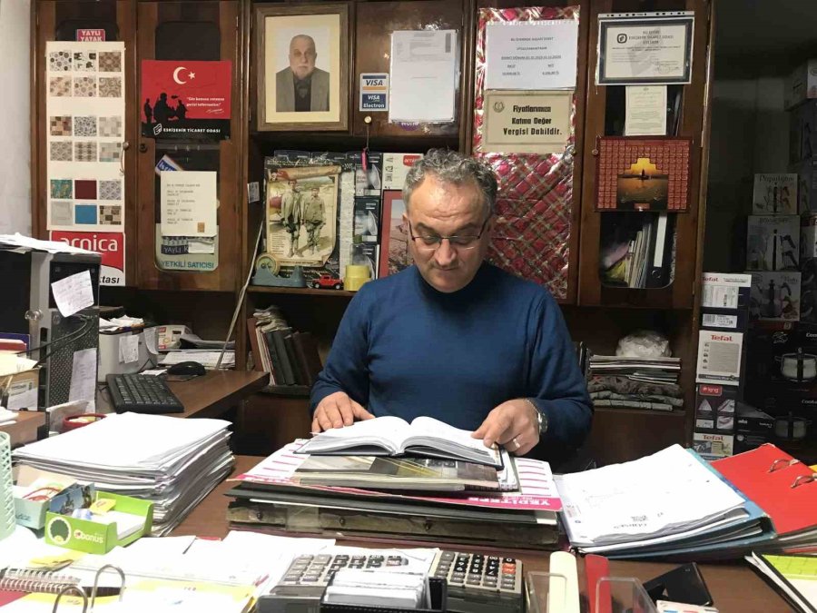 Küçük Esnaf Büyük Firmalarla Olan Rekabete Dayanamıyor