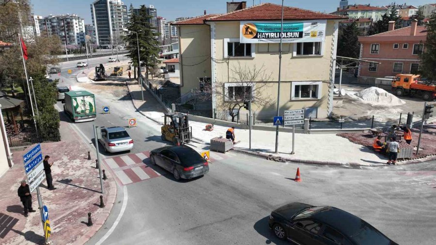 Konya Büyükşehir’den Demiryolu Caddesinde Trafiği Rahatlatacak Düzenlemeler