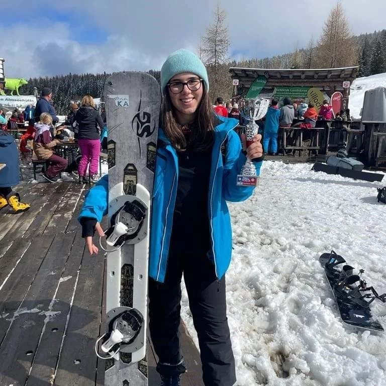 Nisa Özsoy Snowboardda Develi’nin Adını Dünyaya Duyurdu