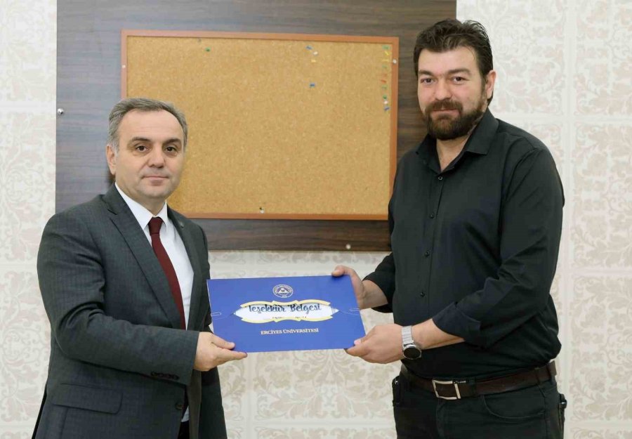 Rektör Altun’dan Yapı İşleri Ve Teknik Daire Başkanlığı Personeline Teşekkür Ziyareti