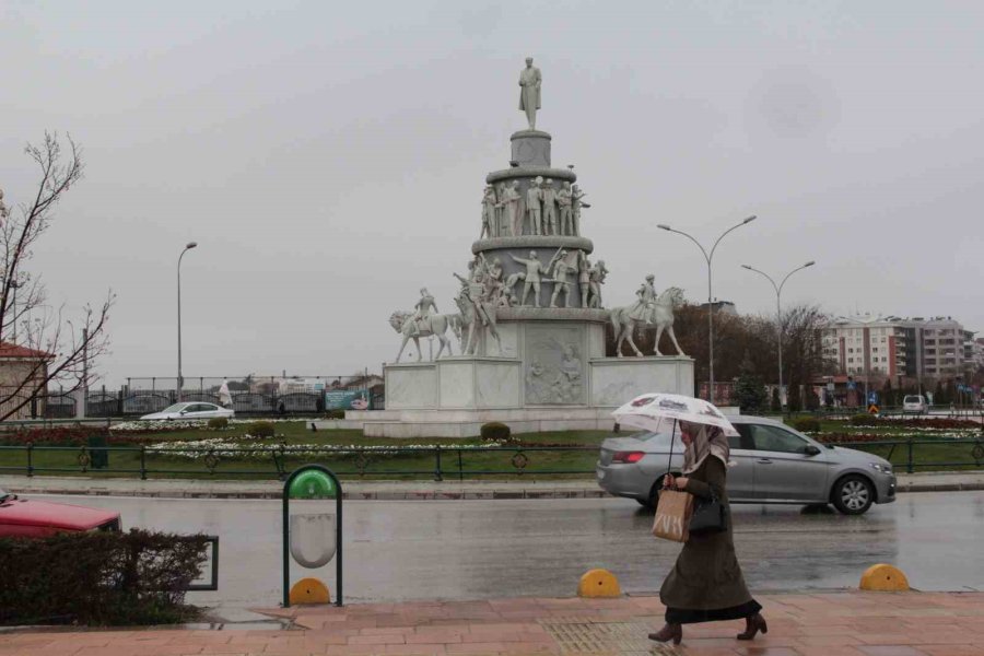 Eskişehir’de Sağanak Yağış