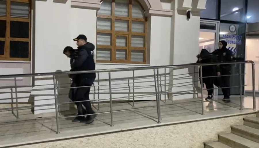 Yeni Evlenen Hırsızlık Şüphelisi Çifti Cezaevi Ayırdı