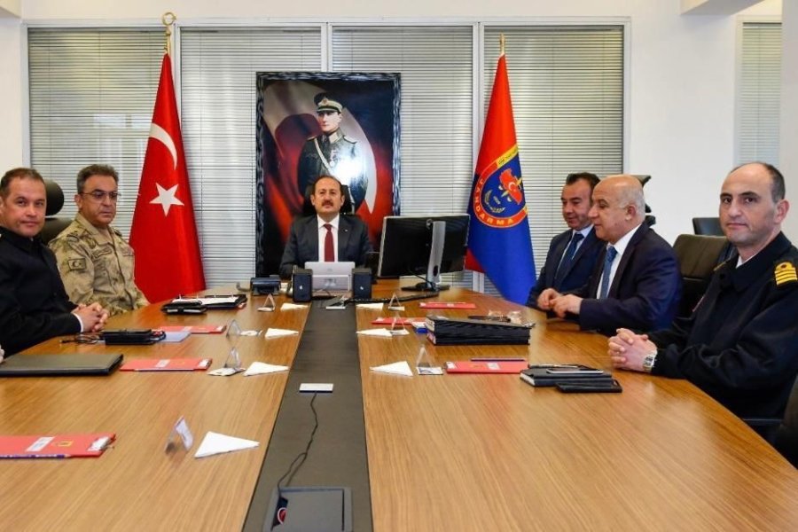 Vali Pehlivan Başkanlığında Güvenlik Toplantısı Gerçekleştirildi