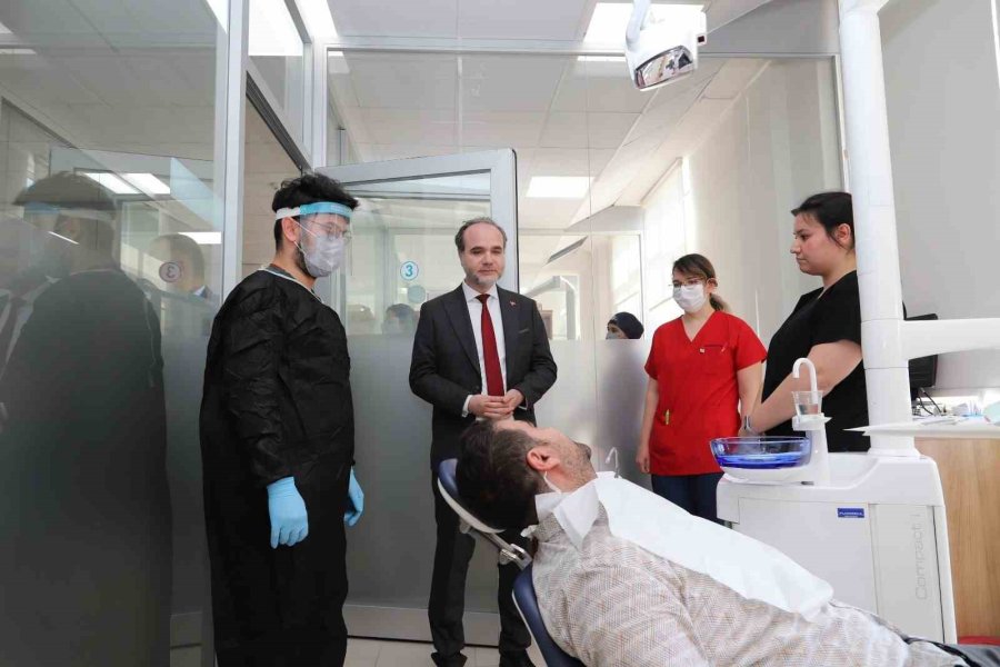 Rektörden Diş Hekimliği Fakültesi Hastanesi Ziyareti
