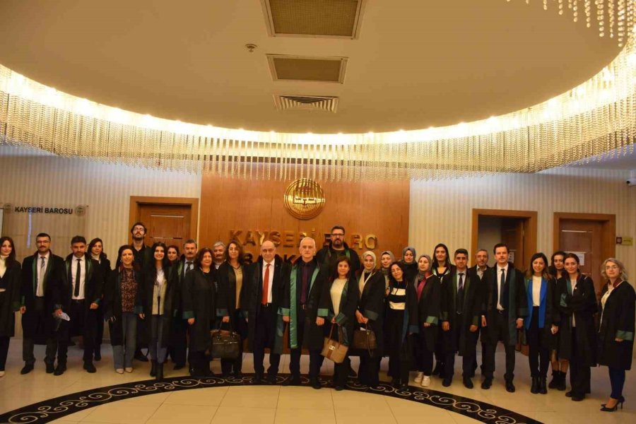 Kamu Avukatları Haklarının İyileştirilmesini İstiyor