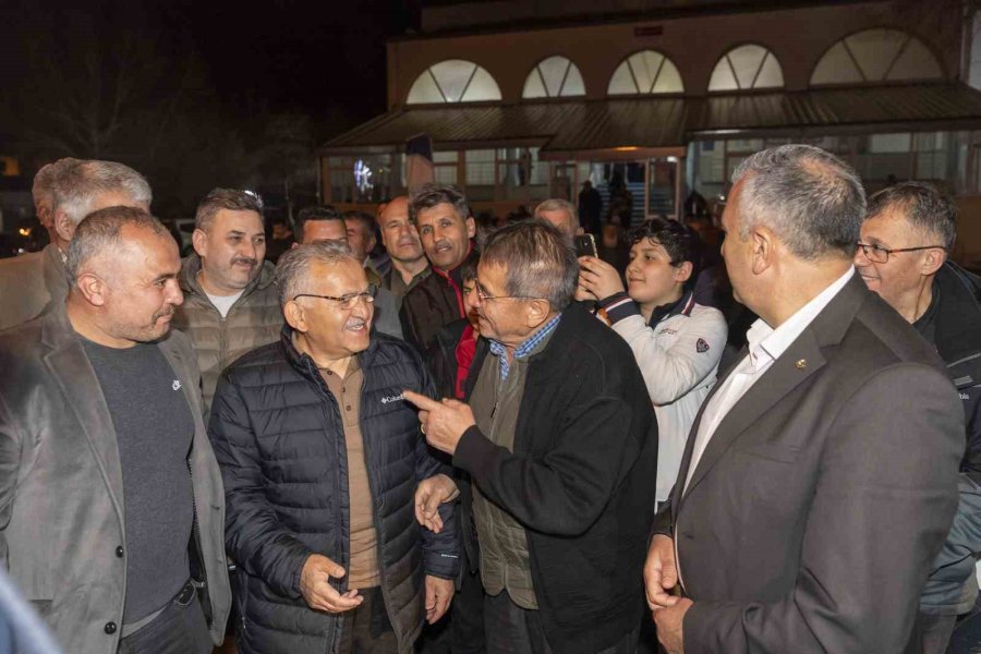 Başkan Büyükkılıç, Ramazan’ın Bereketini Vatandaşla Yaşıyor