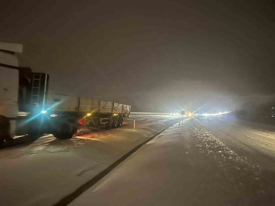 Nevşehir’de Kar Ulaşımı Olumsuz Etkiledi