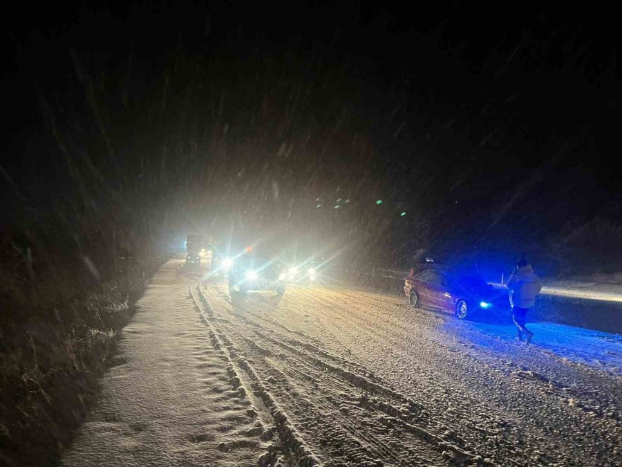 Nevşehir’de Kar Ulaşımı Olumsuz Etkiledi