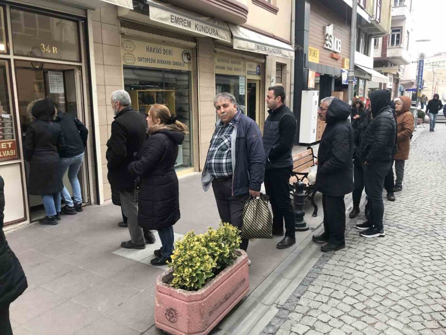 Soğuk Havada Helva Kuyruğu