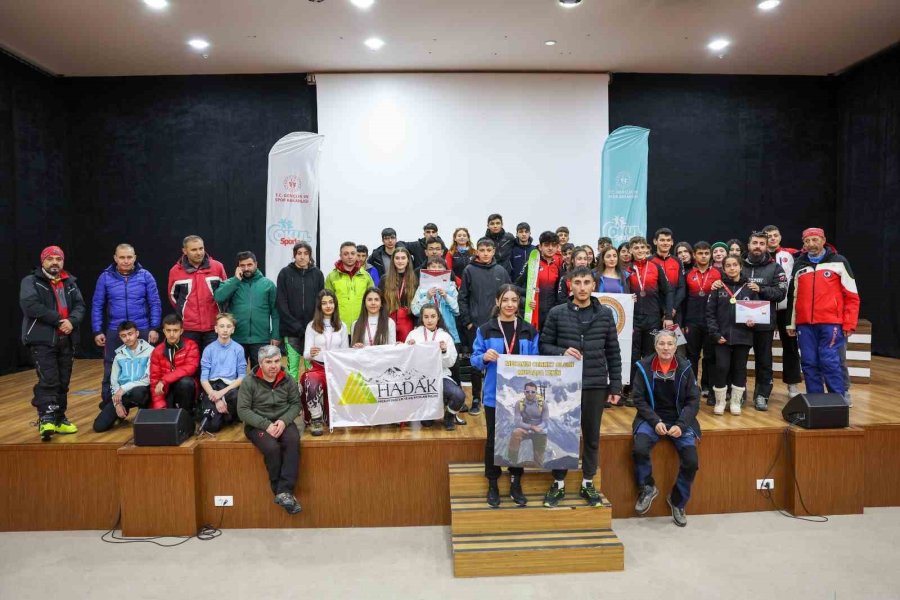 Dağ Kayağında Madalyalar Sahiplerini Buldu