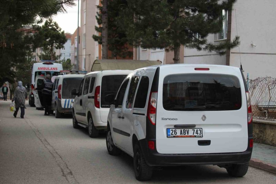 Rus Uyruklu Eşini Bıçaklayarak Öldüren Şahıs Gözaltına Alındı