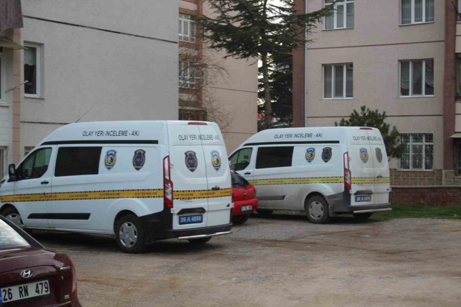 Rus Uyruklu Eşini Bıçaklayarak Öldüren Şahıs Gözaltına Alındı