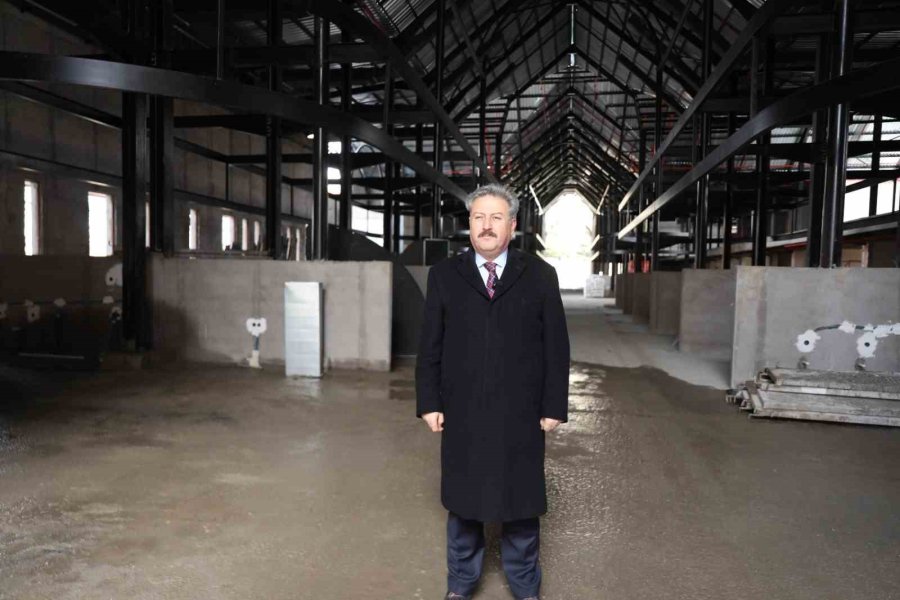 Melikgazi’ye Değer Katacak Çarşı Melikgazi Hızla Tamamlanıyor