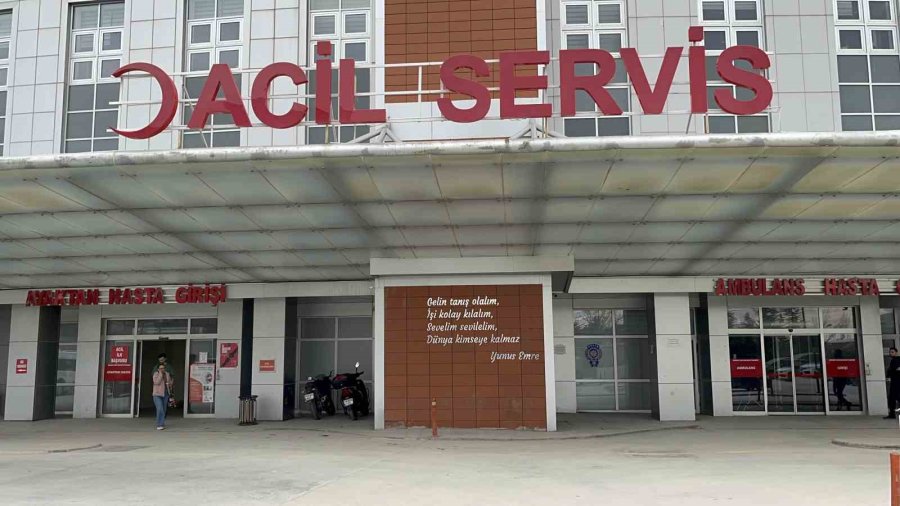 Rus Uyruklu Eşini Bıçaklayarak Öldüren Şüpheli Tutuklandı