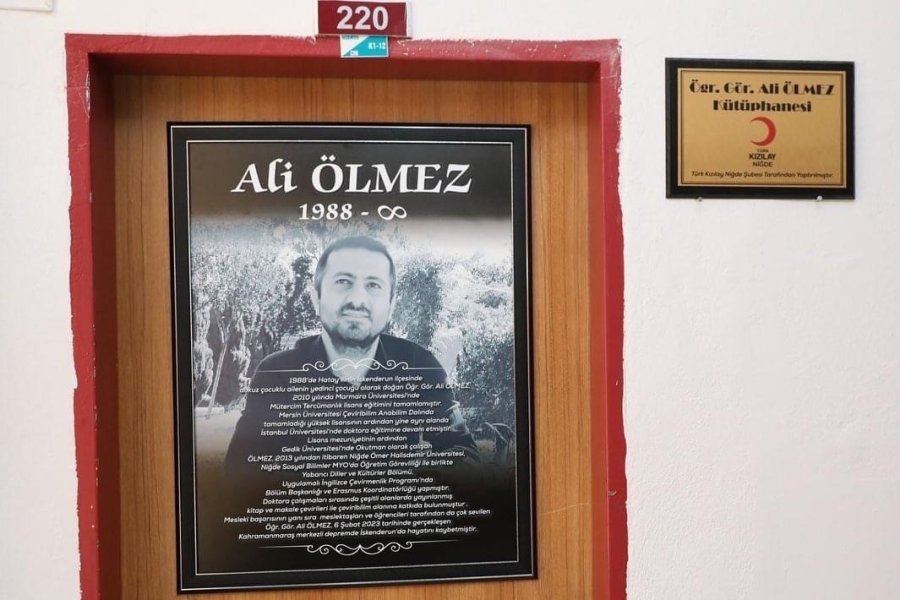 Depremde Hayatını Kaybeden Akademisyenin Adı Kütüphanede Yaşayacak