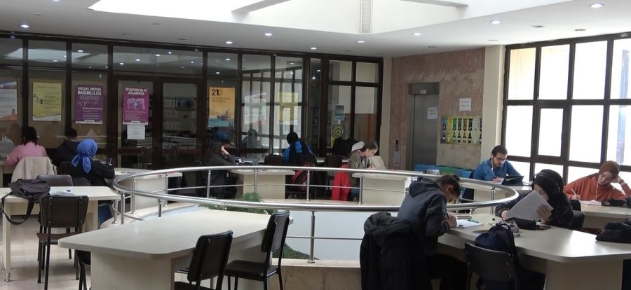 Niğde’de 2022 Yılında 82 Bin Kişi Kitap Okudu