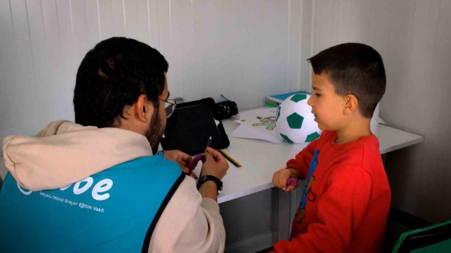 Depremzede ’otizmli Özel Çocuklara’ Hatay Ve Konya’da Özel Eğitim