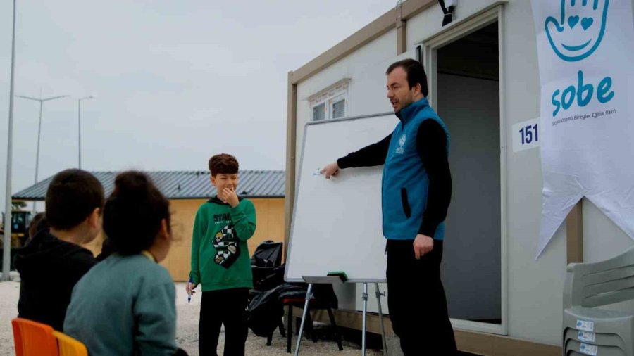 Depremzede ’otizmli Özel Çocuklara’ Hatay Ve Konya’da Özel Eğitim