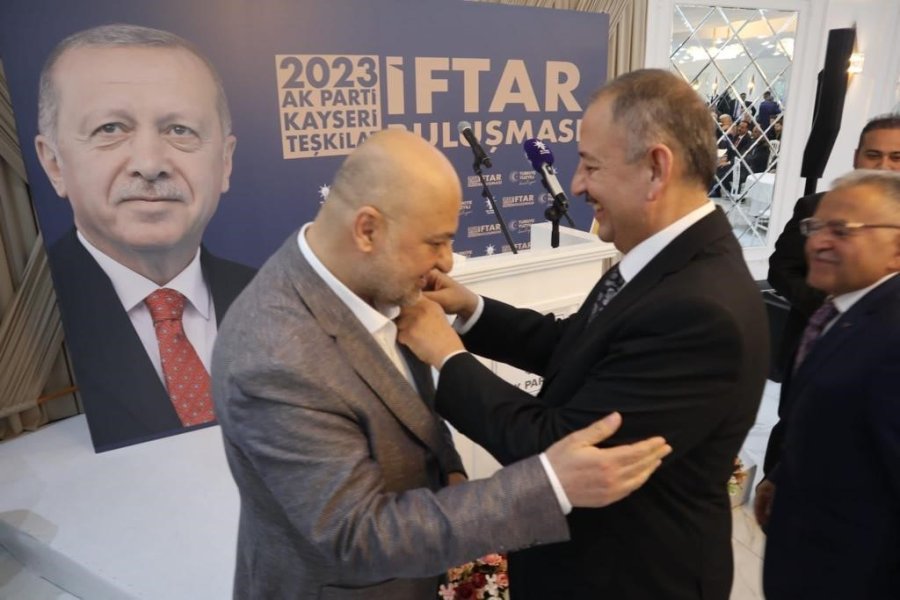 Deva Partisi’nden 3 İsim Ak Parti’ye Katıldı