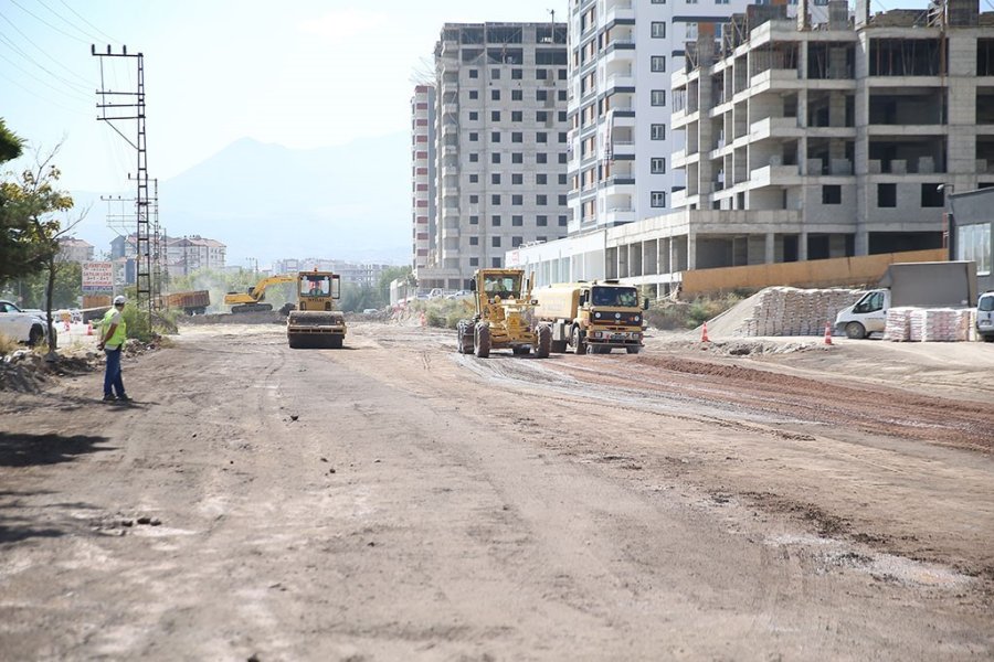 Kayseri’nin Yeni Yollarına 1,5 Milyar Tl’lik Yatırım