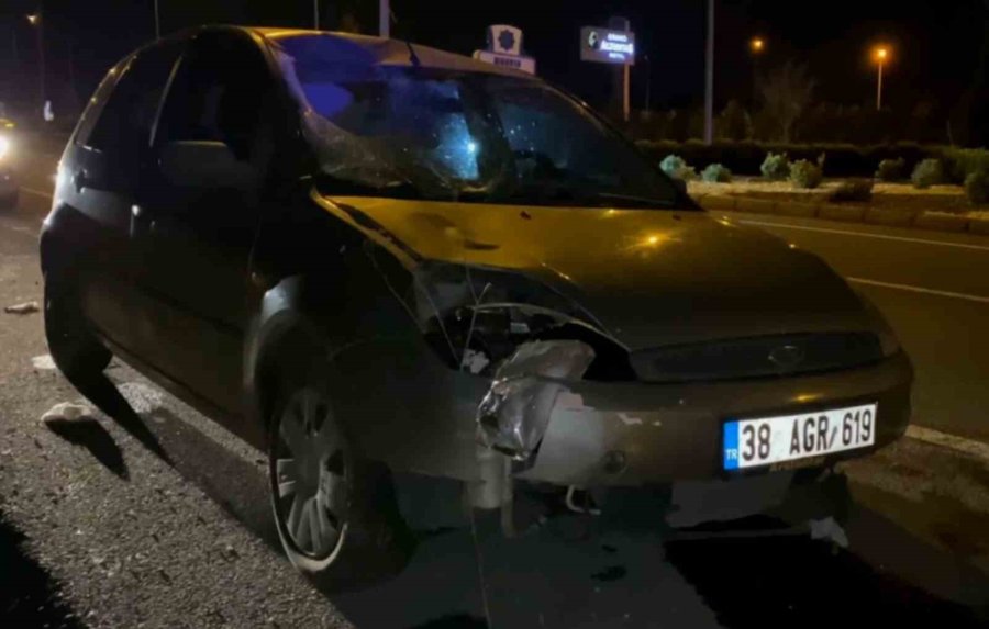 Hava Almak İçin Araçtan İndi Canından Oldu