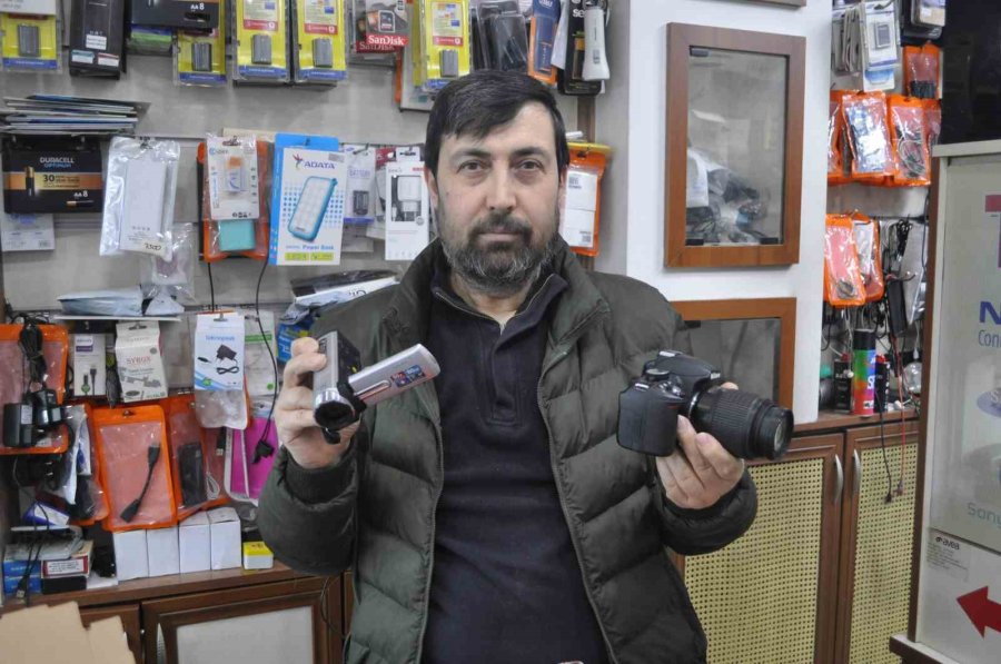İkinci El Fotoğraf Makinesi Ve Video Kamerası Alacaklara Uzmanından Tavsiyeler