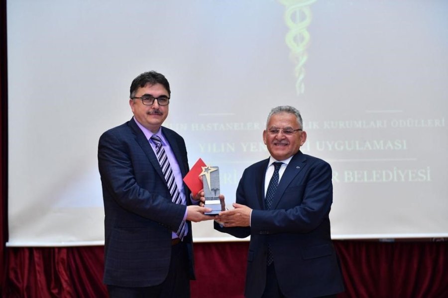 Başkan Büyükkılıç, 4 Yılda 29 Ödül Alarak Yatırım Ve Hizmetleri Taçlandırdı