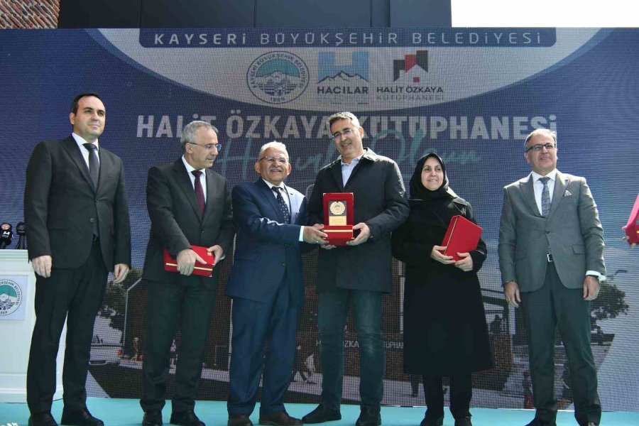 Başkan Büyükkılıç, 10’uncu Kütüphaneyi Açtı, Yeni Kütüphanelerin Müjdesini Verdi