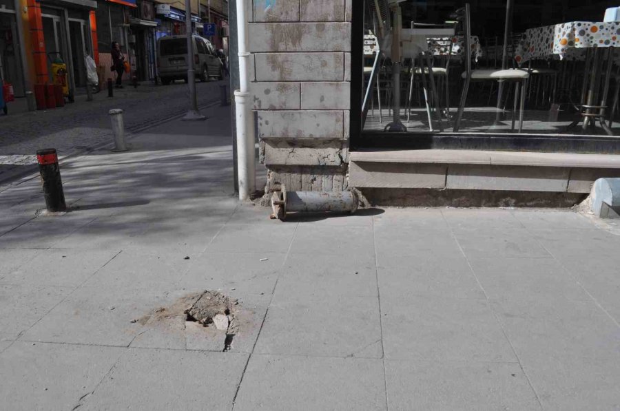 ’lobutların Bazılarına Bölge Esnafı Zarar Veriyor’ İddiası