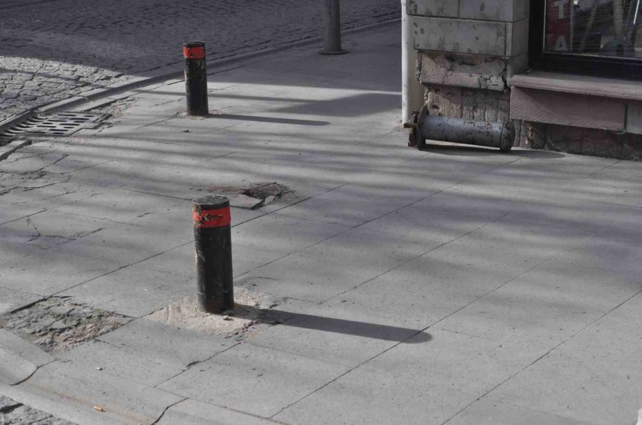 ’lobutların Bazılarına Bölge Esnafı Zarar Veriyor’ İddiası