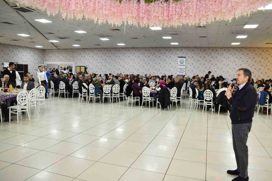 Başkan Ataç Bilecikliler İle İftarda Buluştu