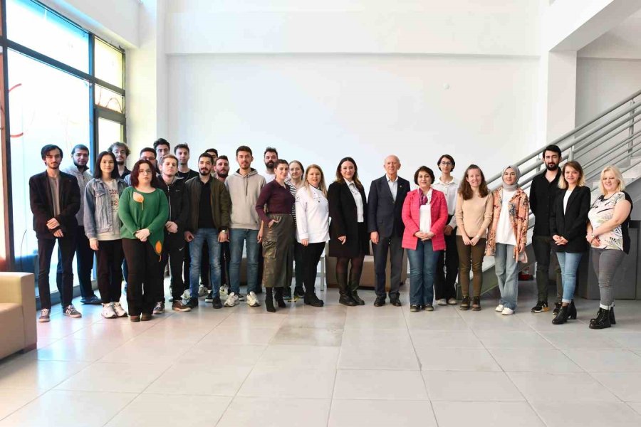 Kriz Dönemlerinde Sosyal Girişimler Ve Etkili Çözümleri Etkinliği