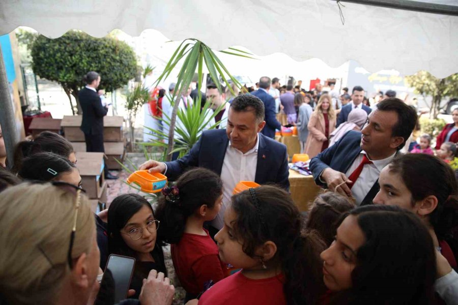 Alanya Belediyesi 4 Nisan Sokak Hayvanları Günü’nde Farkındalık Etkinliği Düzenledi