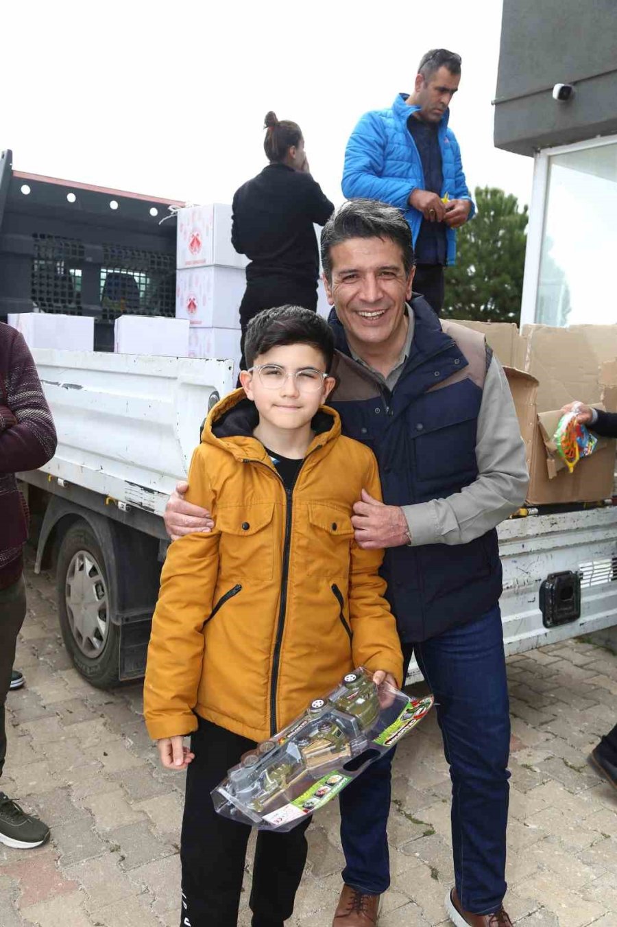 Döşemealtı Belediyesinden İhtiyaç Sahiplerine Ramazan Desteği