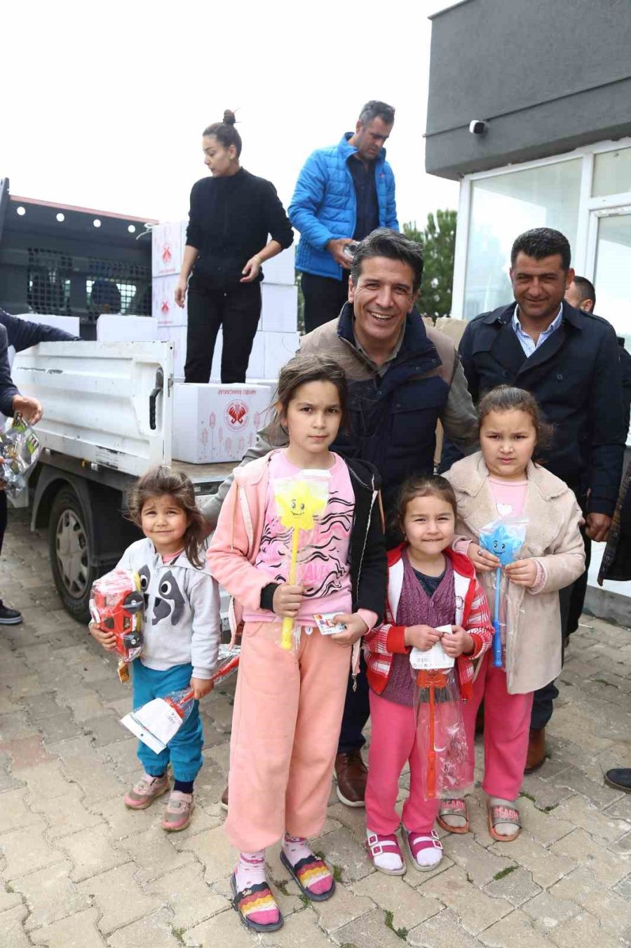 Döşemealtı Belediyesinden İhtiyaç Sahiplerine Ramazan Desteği