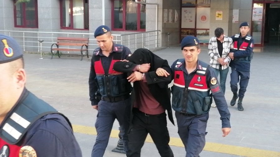 Azılı Mazot Hırsızları Jandarmadan Kaçamadı