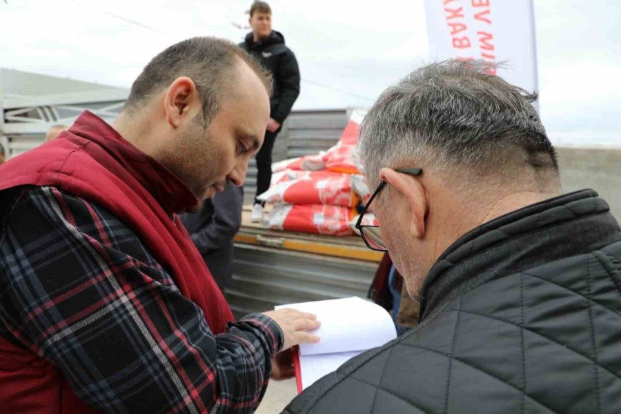 Çifteler’e Yüzde 70’i Hibe Ayçiçeği Tohumu Dağıtıldı