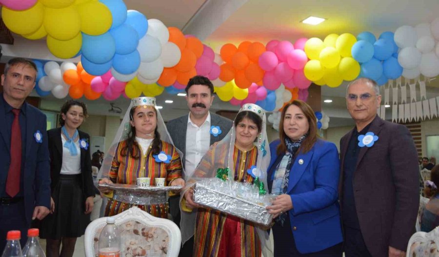 Otizmli Öğrenciler İftar Programında Bir Araya Geldi