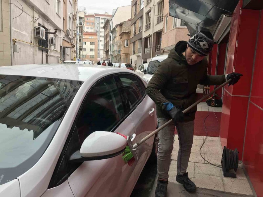 Bayram Öncesinde Oto Kiralama Dolandırıcılarına Dikkat