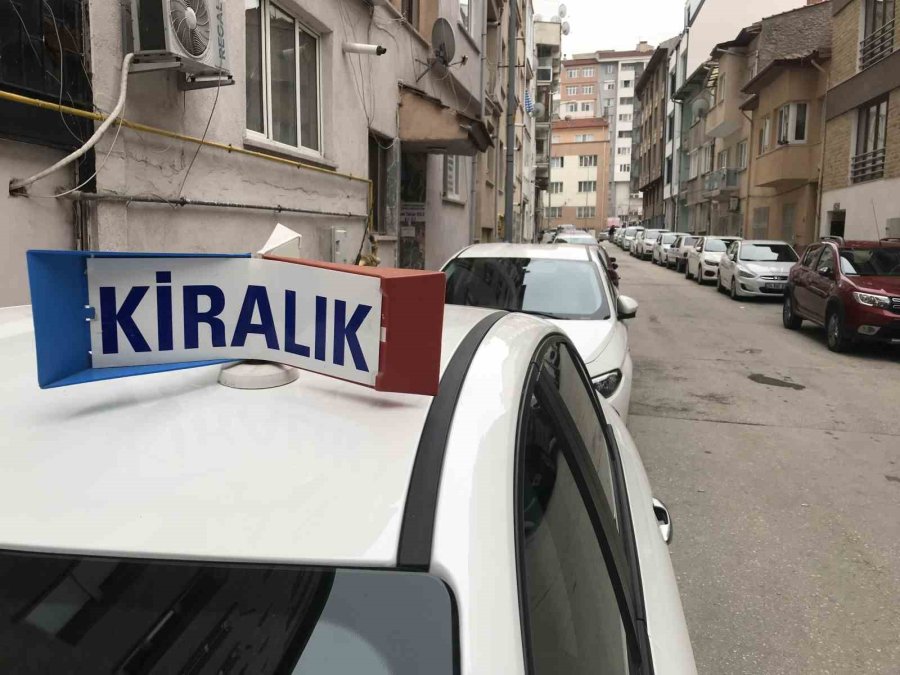 Bayram Öncesinde Oto Kiralama Dolandırıcılarına Dikkat