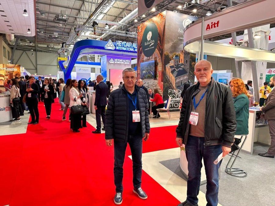 Başkan Topaloğlu Azerbaycan’da Kemer’i Tanıtıyor