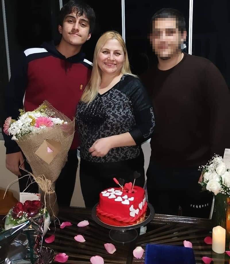 Fenomen Annenin, Kaleden Düşen Tıp Fakültesi Öğrencisi Oğlu Son Yolculuğuna Uğurlandı