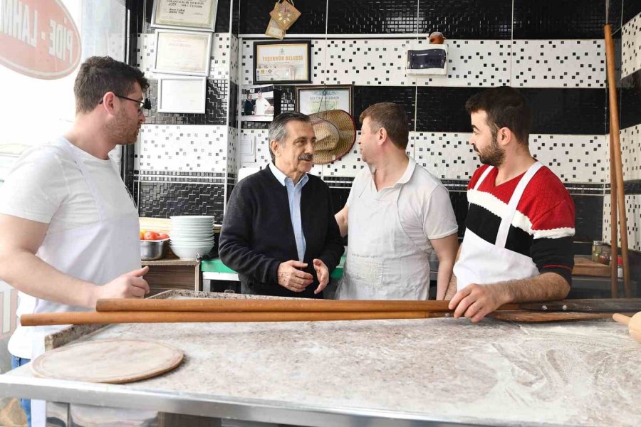 Başkan Ataç, "esnafımızın Her Daim Yanındayız"